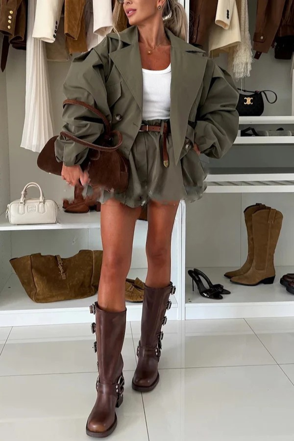 Completo con Giacca bomber casual e Pantaloncini a campana con elastico in vita